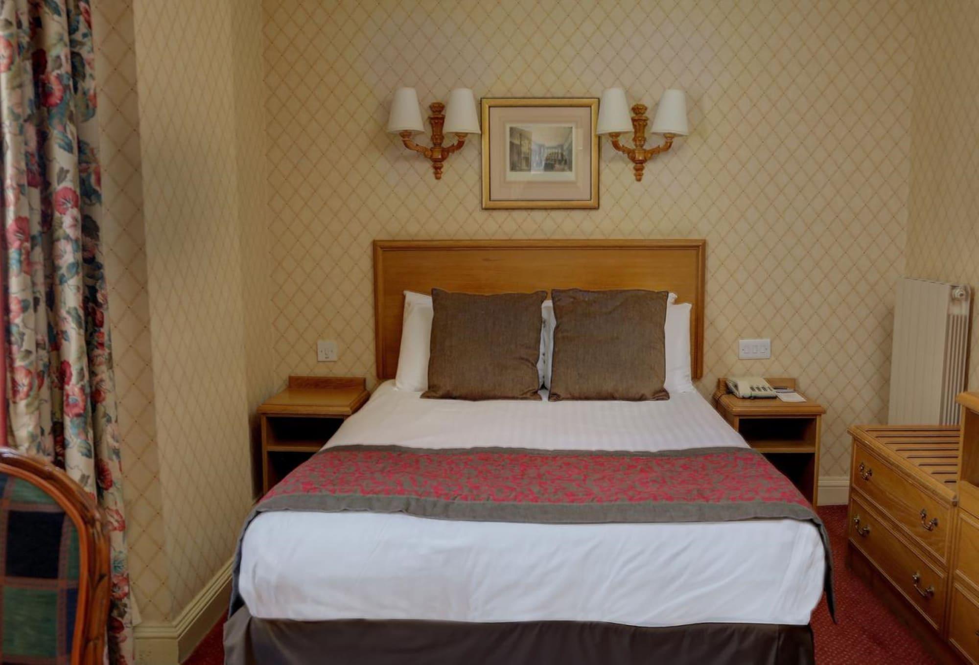 Crown & Mitre Hotel Carlisle Kültér fotó