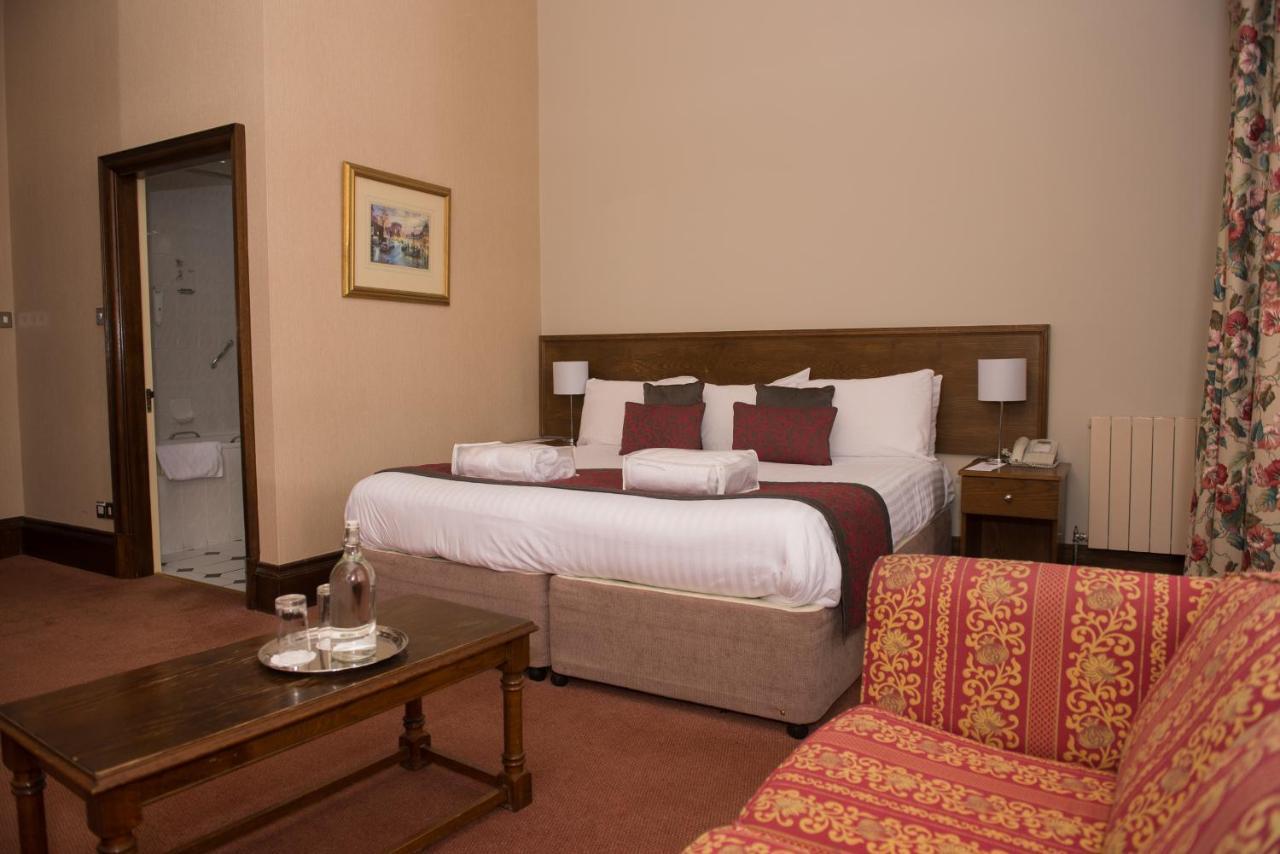 Crown & Mitre Hotel Carlisle Kültér fotó