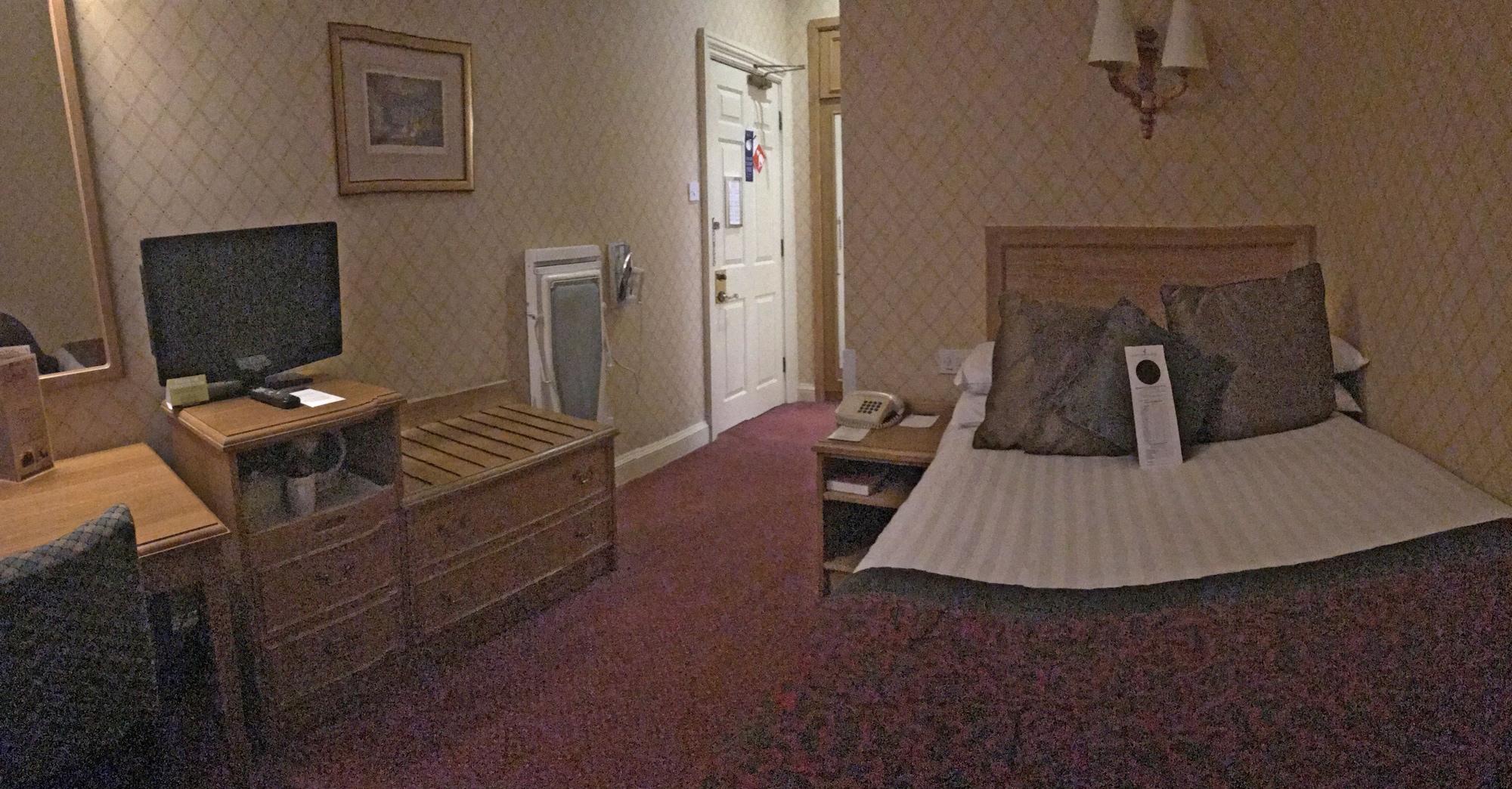 Crown & Mitre Hotel Carlisle Kültér fotó